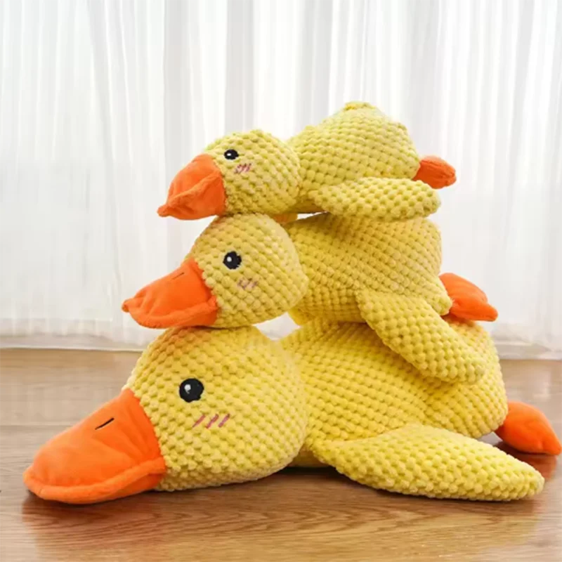 Interactive Squeaky Duck Dog Toy – Bite-Resistant Chew Toy for Teeth Cleaning & Play